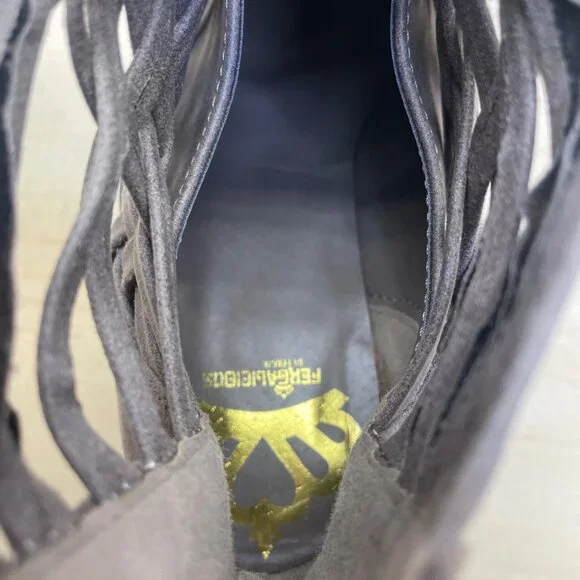 Fergalicious Women’s Taupe Zip Closure Heeled Weever Ankle Booties Size 7.5M - Picture 5 of 10